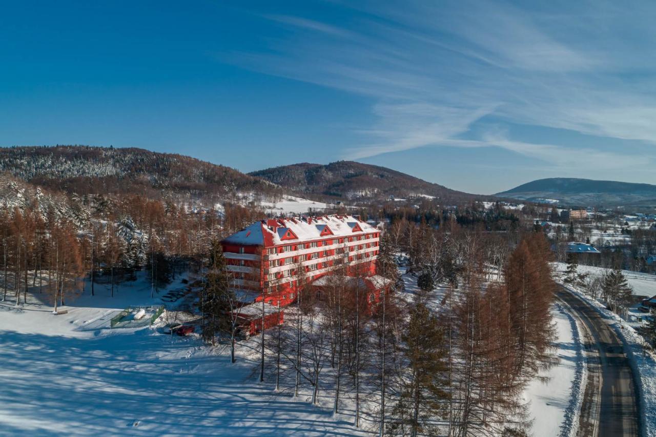 Hotel Osrodek Uzdrowiskowy Beskid Wysowa-Zdrój Exterior foto
